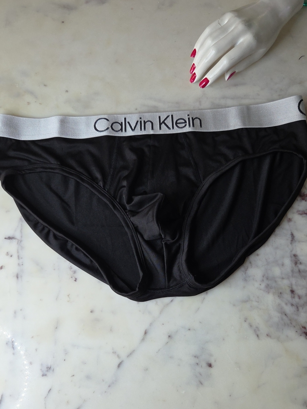 Calvin Klein Intense Power Hip Black Briefs with White Logo Waistband Sz XL